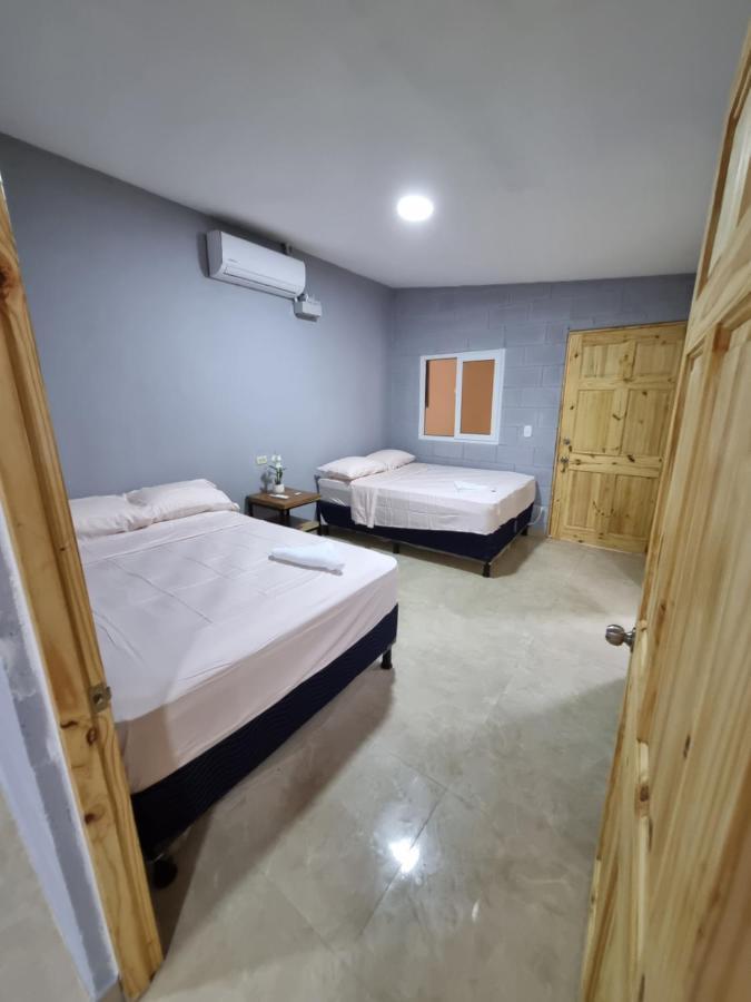 Hostal Camila'S Tamanique Exterior photo