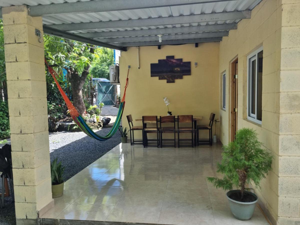 Hostal Camila'S Tamanique Exterior photo